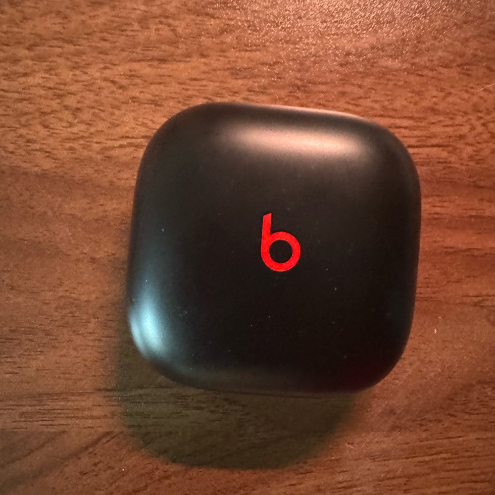 Beats by Dre Pro Black Wireless Earbuds Case
